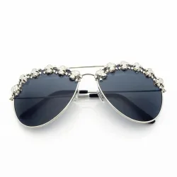 Steampunk sunglasses with decorative metal skulls
