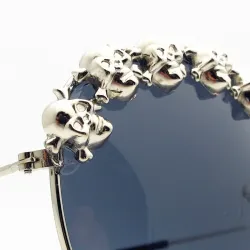 Steampunk sunglasses with decorative metal skulls