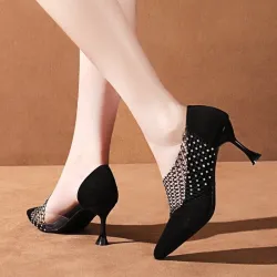 Crystal pointed pumps - blackHigh heels