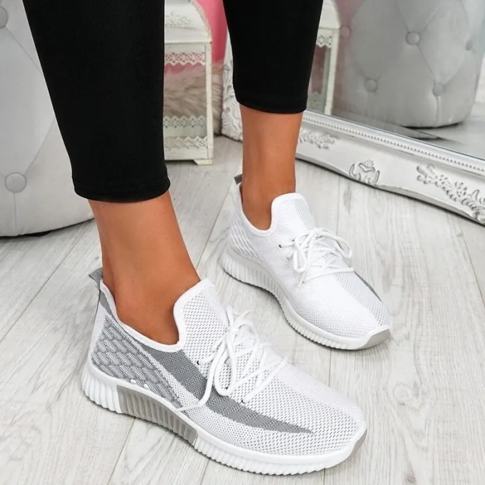 Mesh sports sneakers - comfortable running shoes