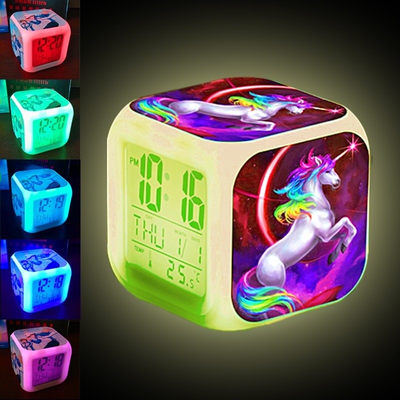 Cube shaped clock with unicorn - digital - LED - color changingClocks