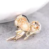Vintage bird-shaped brooch with pearl