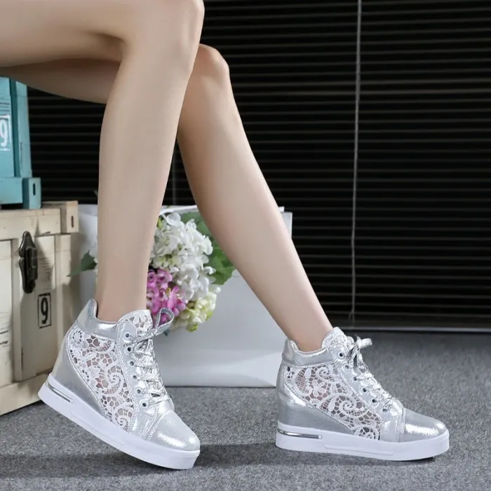 Trendy high platform loafers - lace sneakers with laces
