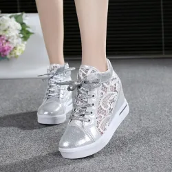 Trendy high platform loafers - lace sneakers with laces