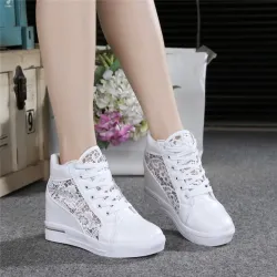 Trendy high platform loafers - lace sneakers with laces