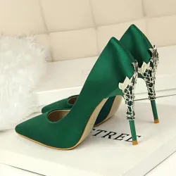 Sexy pumps - with metal carved thin high heelsHigh heels