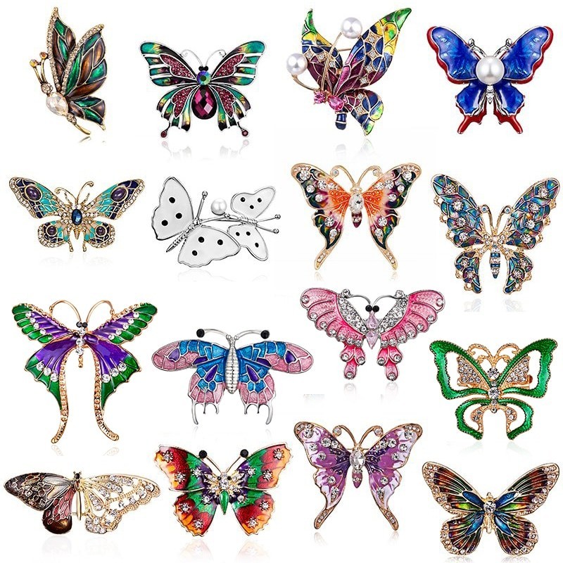 Elegant vintage brooch with crystal butterfly