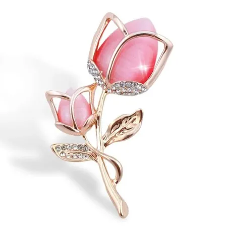 Luxurious brooch with crystal rose flower