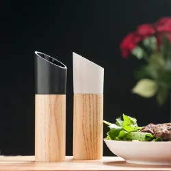 Wooden salt / pepper / herbs grinder - adjustable ceramic rotorMills - Grinders