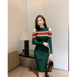 Striped pencil dress - strapless - with side slit / buttonsDresses