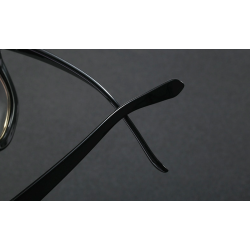 Fashionable sunglasses - oversized frame - decorative metal arrow - unisexSunglasses