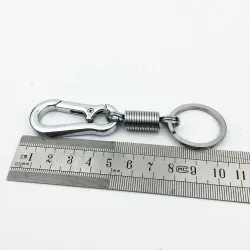 Nøkkelring i metall - med fjær / spenne - rustfritt stål - 10,5cm