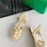 Fashionable flat sandals - with a strap - braided patternSandals