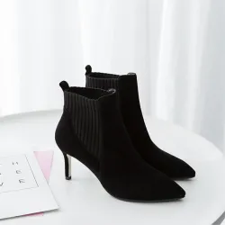 Ankelstøvletter med hæl - elastiske slip-on sko - spiss tå