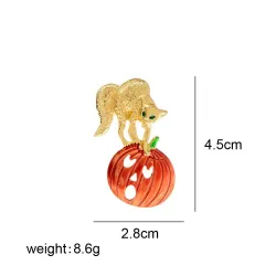 Cat / pumpkin broochBrooches