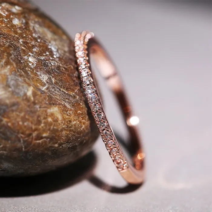 Minimalistisk damering - cubic zirconia