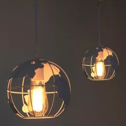 Moderne taklampe i jern - globeformet - 60W