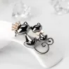 Double cats broochBrooches