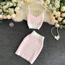 Strikket rutete sett - skjørt - vest - cardigan