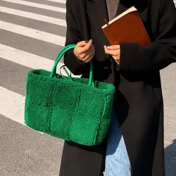 Trendy plush handbag - large capacityHandbags