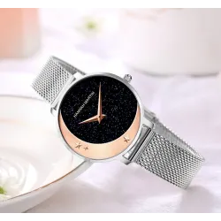 Elegant Quartz-klokke - mesh-rem i rustfritt stål - måne / stjerner