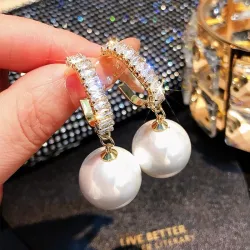 Crystal earrings with a pearlEarrings