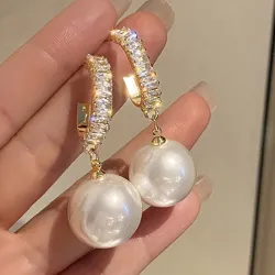 Crystal earrings with a pearlEarrings