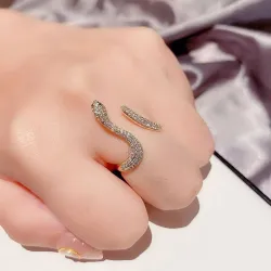 Krystall slangeformet ring