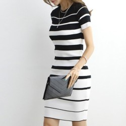 Vintage knitted striped dressDresses