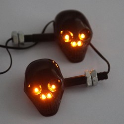 Motorsykkel blinklys - svart hodeskalle - LED - gult lys - 12V - 2 stk.
