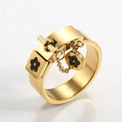 Lucky flower charm - med kjede - ring - rustfritt stål