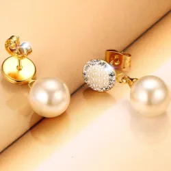 Pearls & Crystals EarringsEarrings