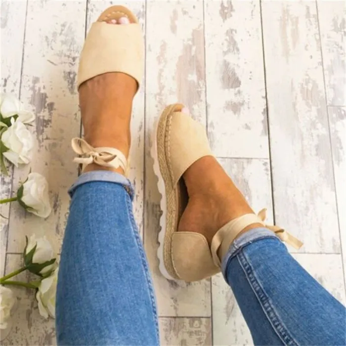 Ankle strap flat sandals