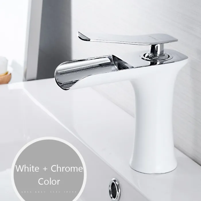 Basin faucet with single handle - brassFaucets