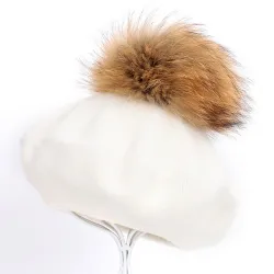 Elegant beret with fur pom-pom